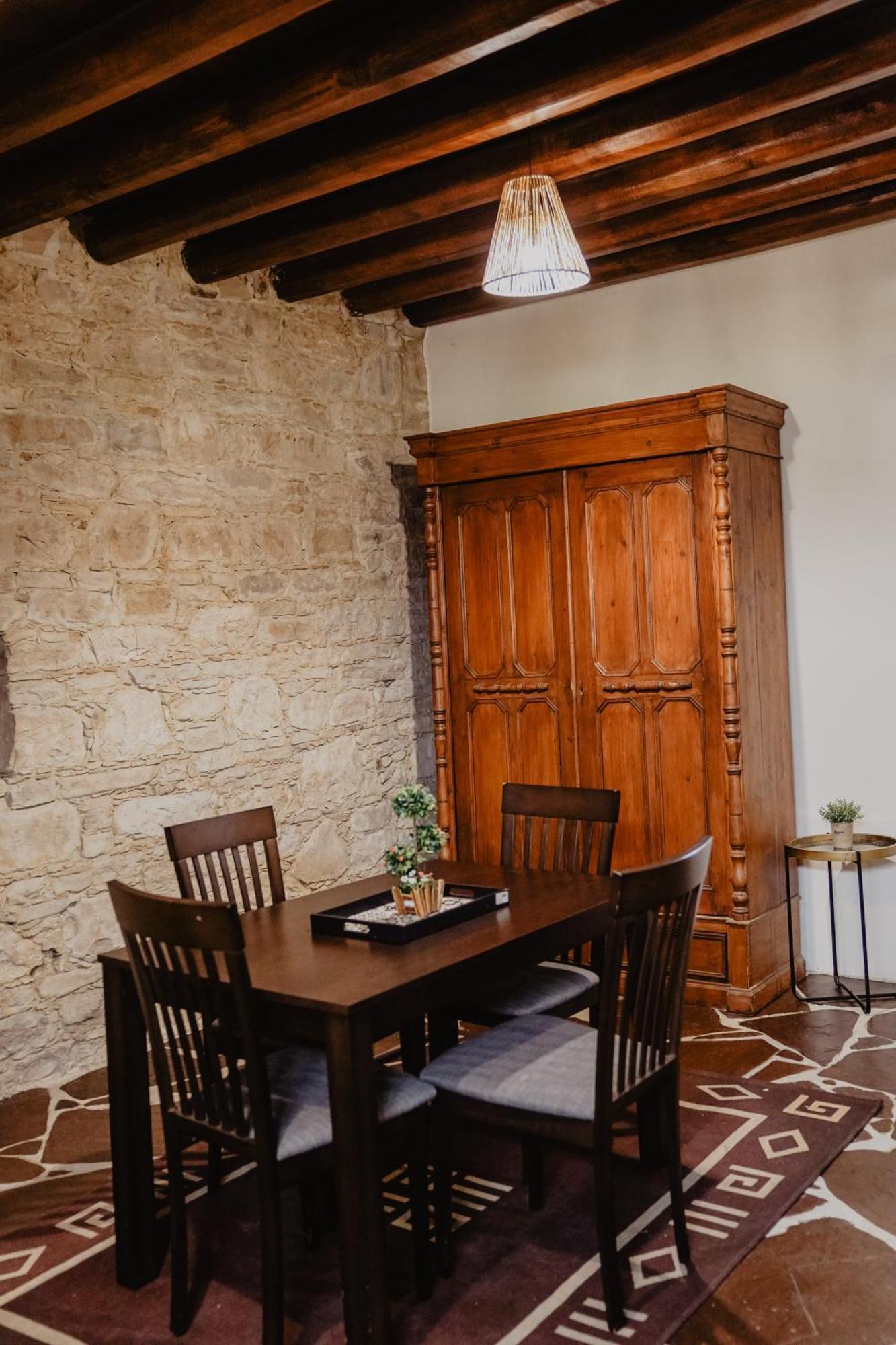 The Stonehouse Suites With Private Bath Spas Limassol Habitación foto